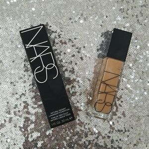 NARS Natural Radiant Longwear Foundation